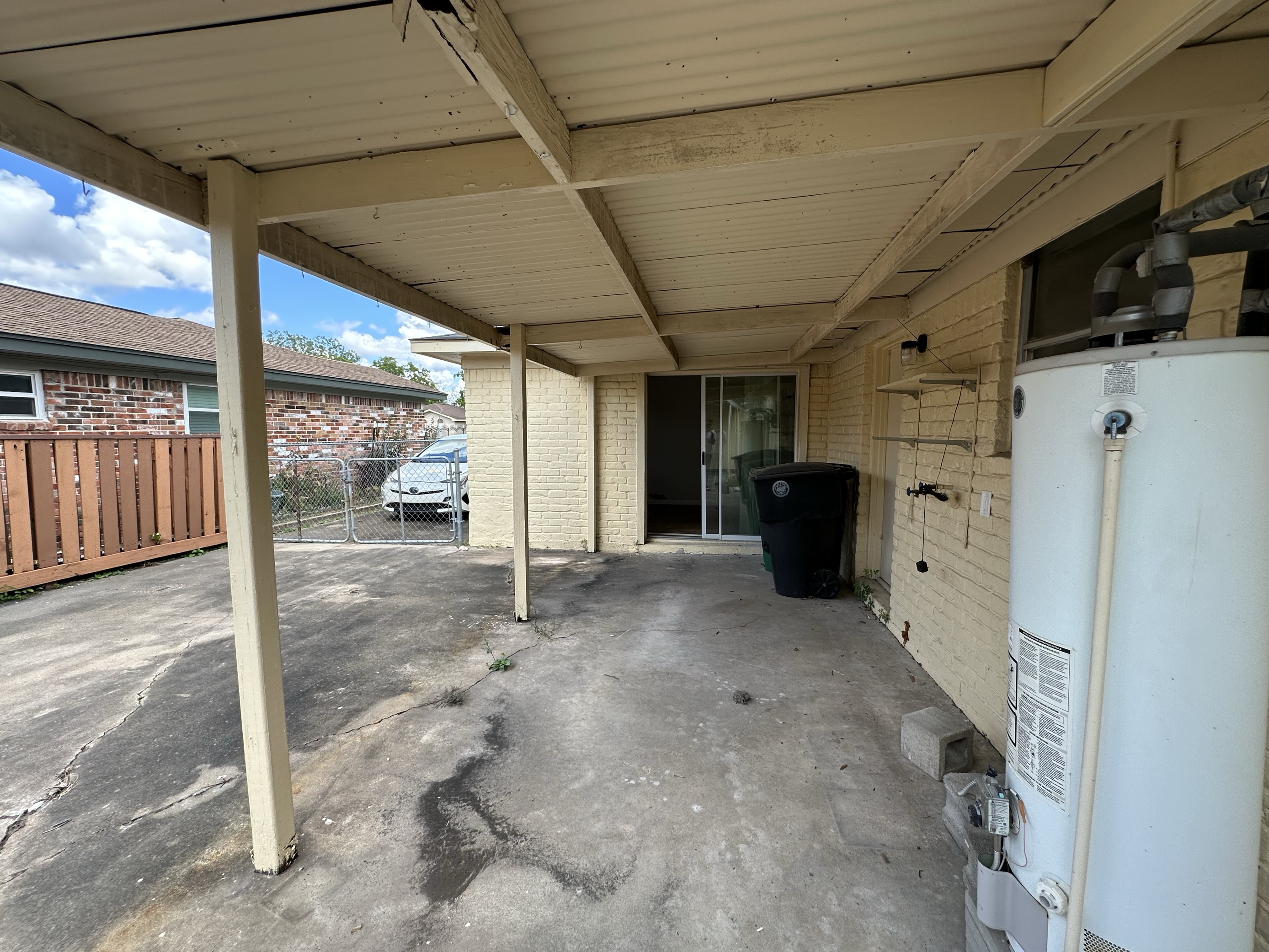 9042 Klondike St , Houston, TX 77075 SWE Homes