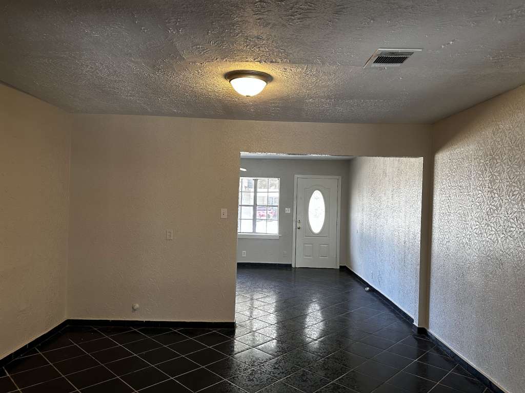 1613 Teanaway Ln, Houston, TX 77029 SWE Homes