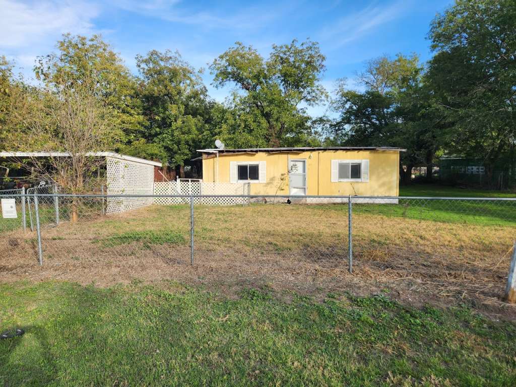 611 Fourth St., Blanket, TX 76432 SWE Homes