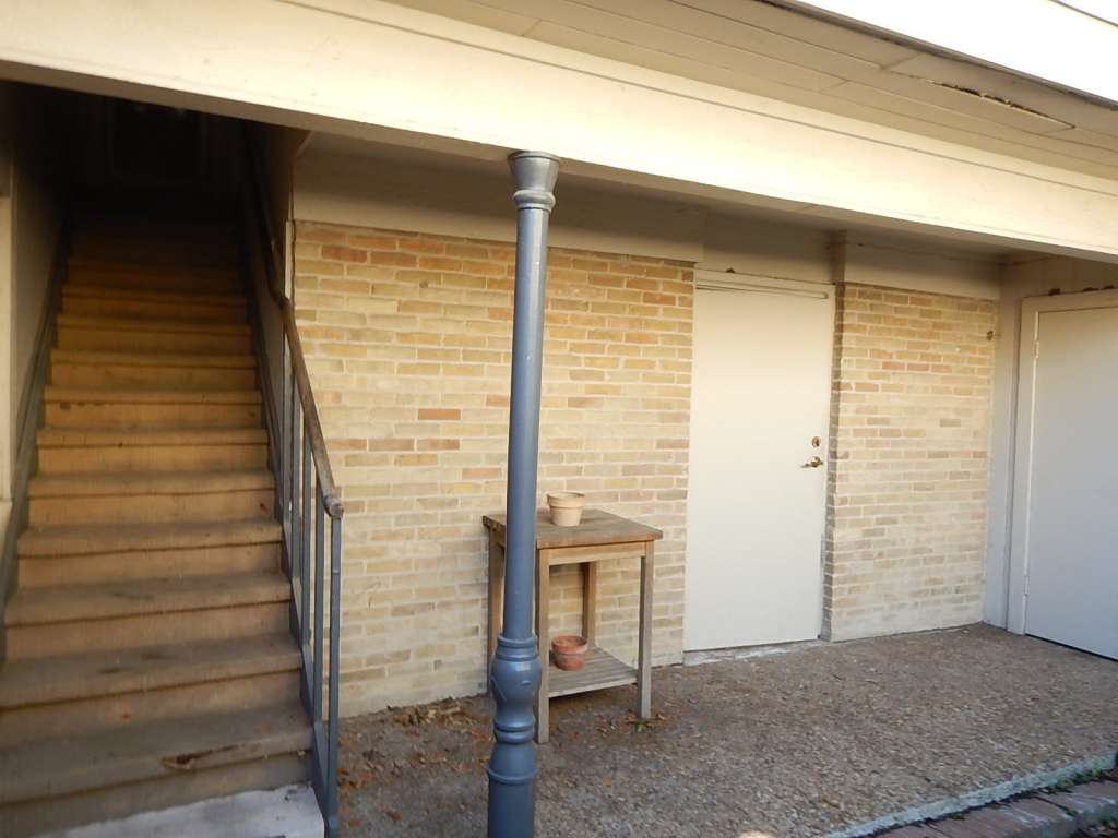 2595 Marilee Ln 9, Houston, TX 77057 SWE Homes