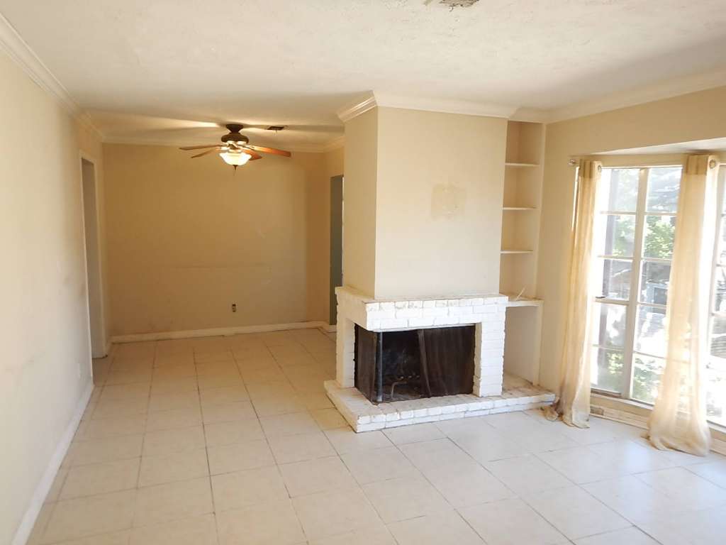 2595 Marilee Ln 9, Houston, TX 77057 SWE Homes