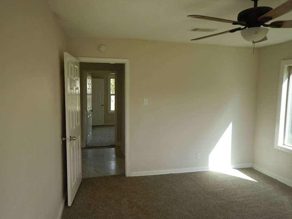 5934 Belcrest St, Houston, TX 77033 SWE Homes