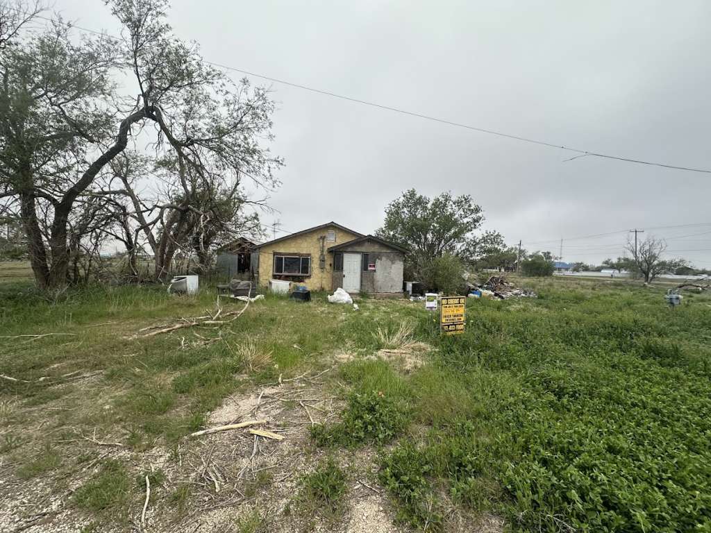 800 SE 8th St, Lockney, TX 79241 SWE Homes