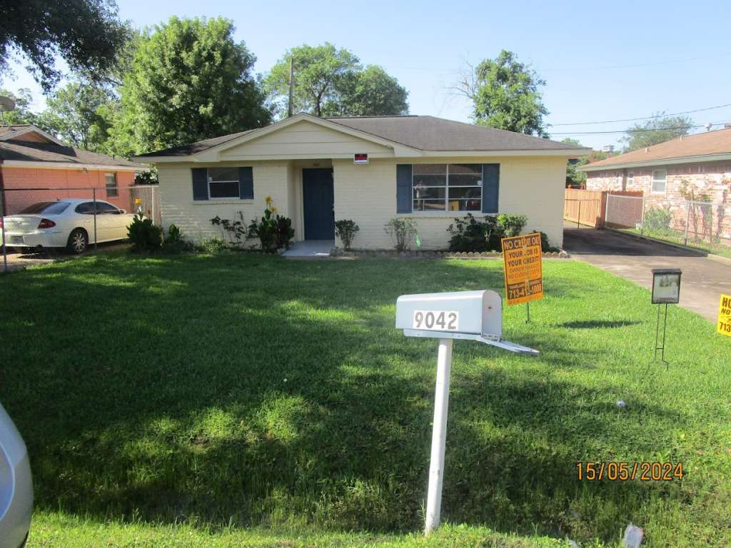 9042 Klondike St, Houston, TX 77075 SWE Homes
