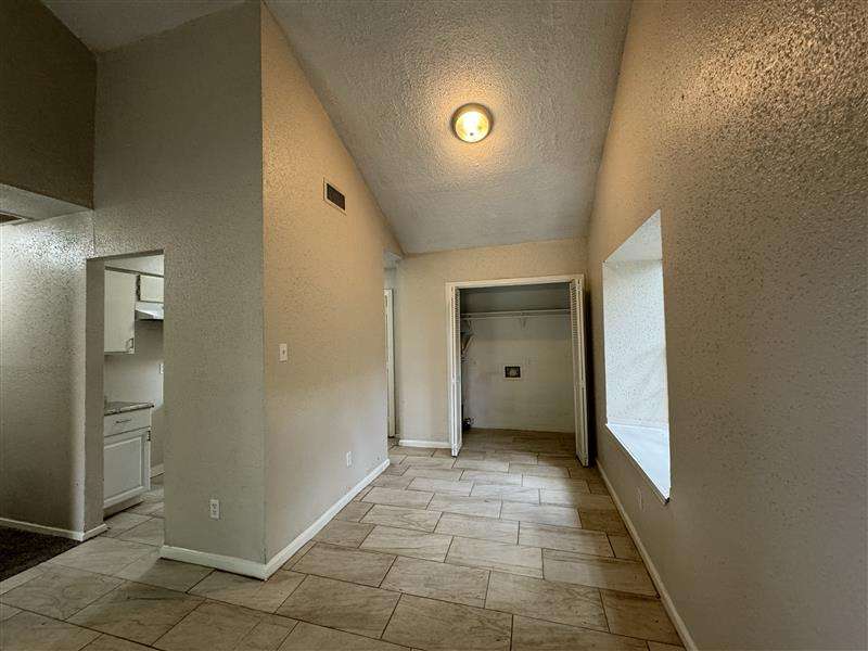 13211 Ambrose St, Houston, TX 77045 SWE Homes