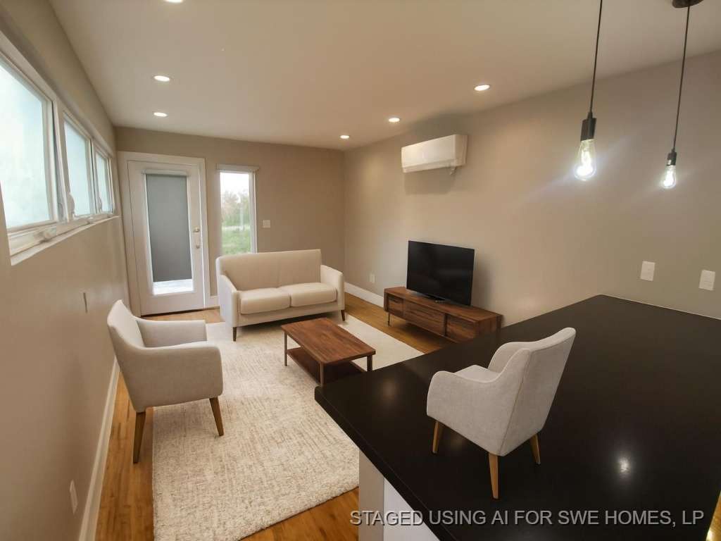 ルーデス 1420 Dumble St, Houston, TX 77023 | SWE Homes
